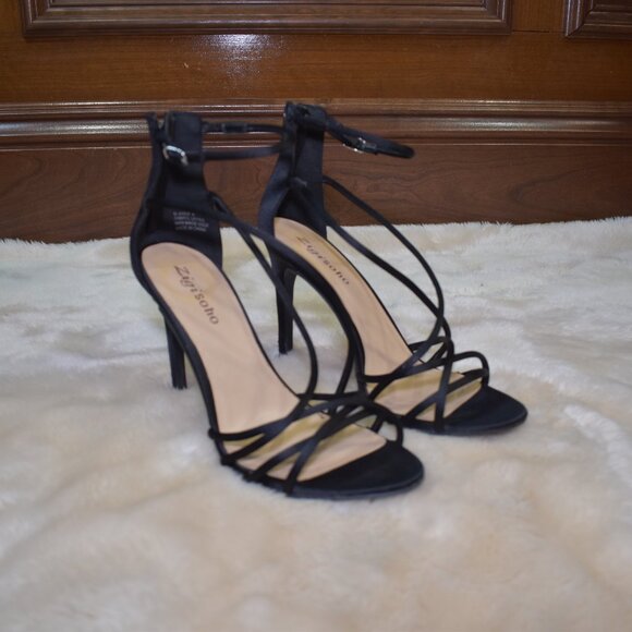 Zigi Soho Blaker Black Strappy Stiletto Heels Size 8 Ankle Strap Sandals - Picture 2 of 12